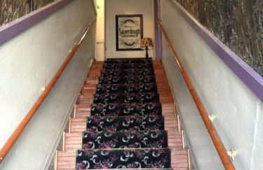 Sauerdough Lodging - Photo 53