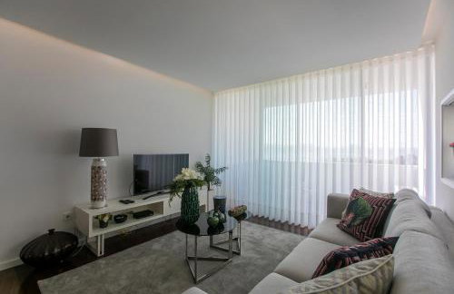 LovelyStay - Luxury 2BR Duplex Apartment in Foz Porto - Foto 20