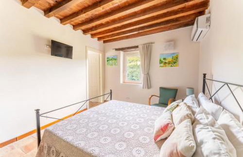 CASALE SANTA CATERINA Jacuzzi and Pool - Photo 46