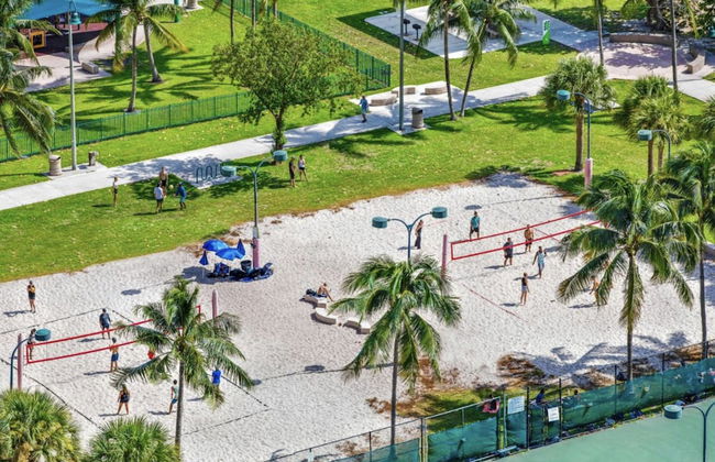 Modern Apartments Biscayne Bay - Photo 44