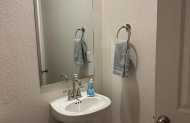 A modern retreat and Gateway to Yosemite - Foto 15