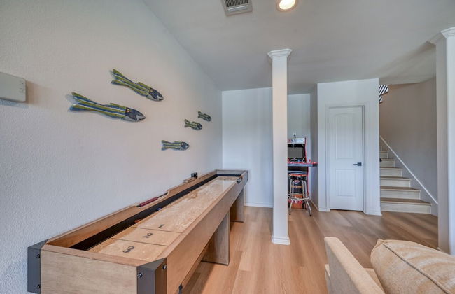 Luxury Lakefront Home-private Dock - Dipping Pool! - Foto 35