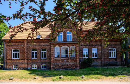 Gutshaus Thorstorf FeWo Poel - Foto 1