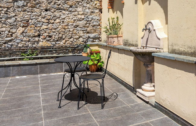 Lake View Terrace Apartment by Rent all Como - Photo 20