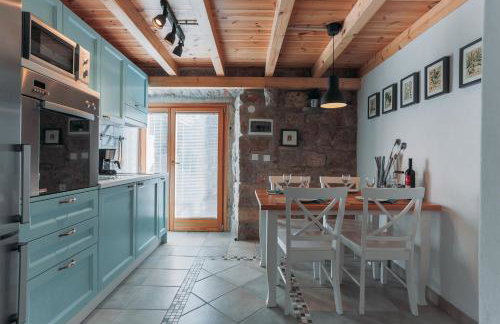 Charming old stone house - Photo 1