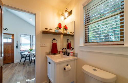 The Cardinal Cabin 15MIN to Magnolia Baylor - Photo 15