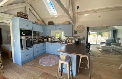 The Cow Stalls - Stunning Farmhouse with Wonderful Views and Garden - Close to Corfe Castle - Foto 6