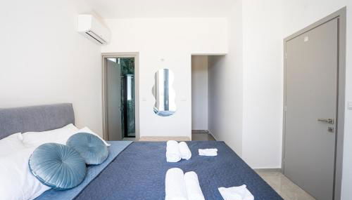 Villa Pasadra - Photo 4, towels, wardrobe