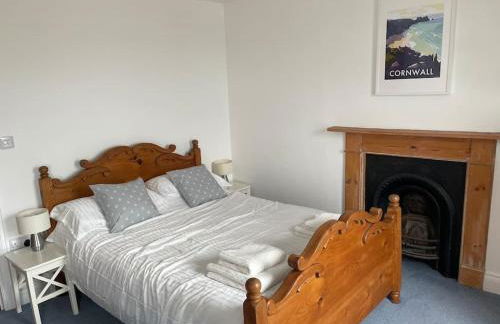 Fabulous 2 Bed Cottage - Outstanding Sea Views - Foto 9