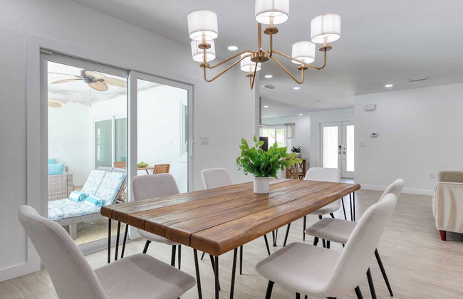 Casa Bonita by Avantstay Large Backyard, Patio, Pool + Hot Tub - Foto 5