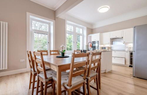 Classy private spacious flat - Foto 51