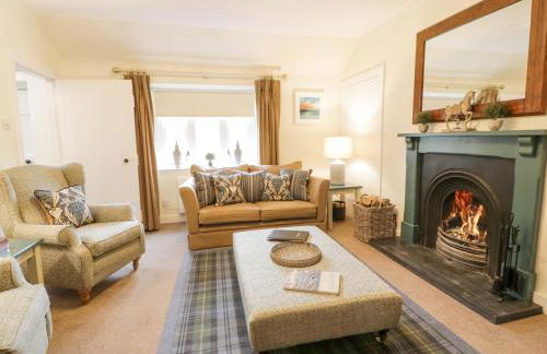 Beechgrove Cottage - Pitmedden Gardens - Photo 3