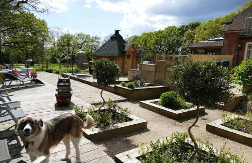 The Stables - 2 bed with large garden and hot tub. - Foto 13