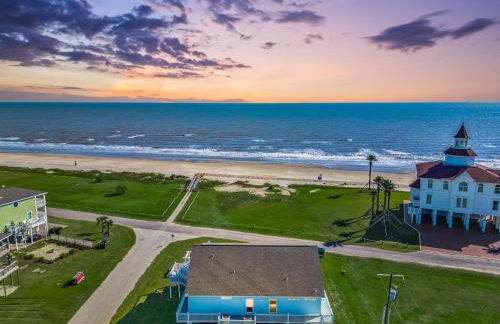 Seaside Sunrise Luxury Beachfront, Hot Tub, Firepit, Elevator - Foto 14