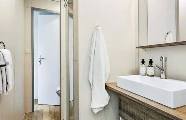 6 Person Holiday Park Home in Hesselager - Foto 16