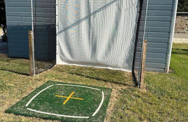 Bungalow with Hot Tub, BBQ Hut, Golf Net , Large Garden & Play Area - Foto 8