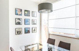 Ambassador Balcony Suites - Photo 14