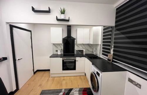 One Bed Room Apartment in Aberdeen City Centre Home Away From Home - Photo 14