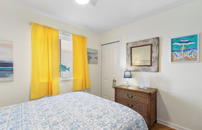 Salt and Light Surf & Racquet 204B - Photo 3