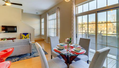 25 Mi to Detroit Townhome with Smart TV! - Foto 2