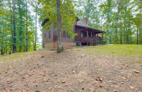 McDonough Escape with Private Hot Tub and Game Room! - Foto 30