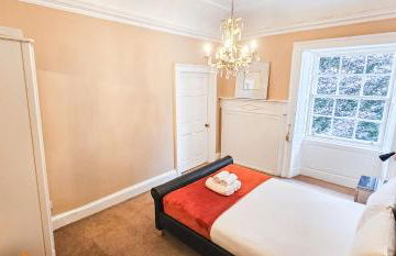 Russel House - 4 Bedroom - The Royal Mile - Photo 25