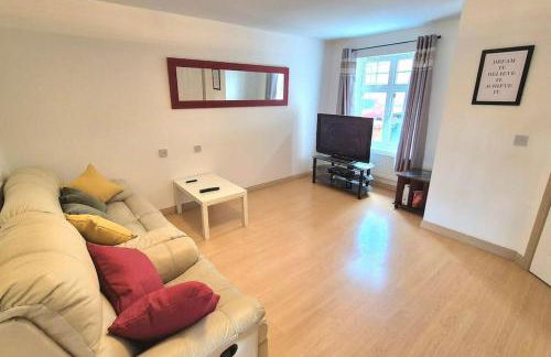 Pool, drinks and a hot tub! - Photo 32