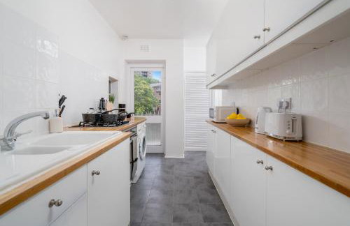 NEW! Cosy Flat - Free Secure Parking - Wapping Station - Foto 8