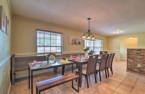 Grand Valrico Home with Deck, Fire Pit and Yard! - Foto 10