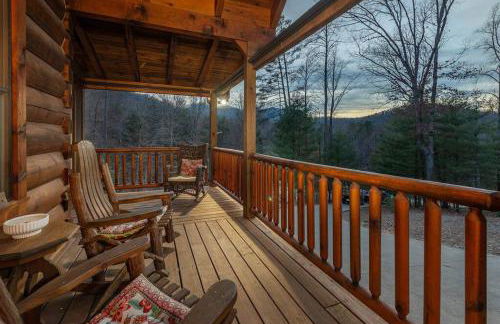 Fully Stocked Cabin Retreat w/ Game Room & Pond! - Foto 26