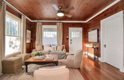 HGTV-Featured Beach Home- Walk to Beach- Sleeps 12 - Foto 24