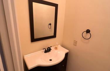 Beautiful River front home with private pool - Foto 49