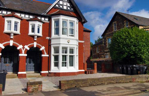 Casa di pietra - Cardiff City centre apartment with patio, Free private parking - Foto 53