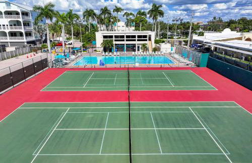 Palm Bay Club by Beachside Management - Photo 20