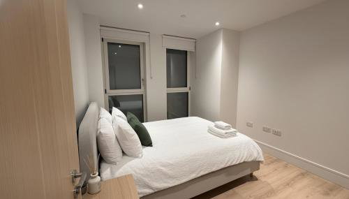 Deluxe 2BR Flat with Cinema, Gym, Parking & Games - Foto 5