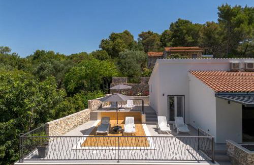 Villa Mala Smišna Poolside Paradise by the Sea - Photo 35