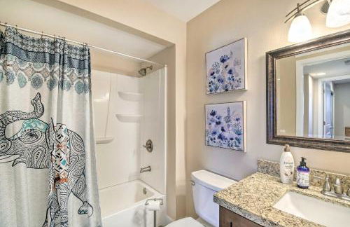 Patio and Pool Access! Peaceful Home in Sun City - Foto 15