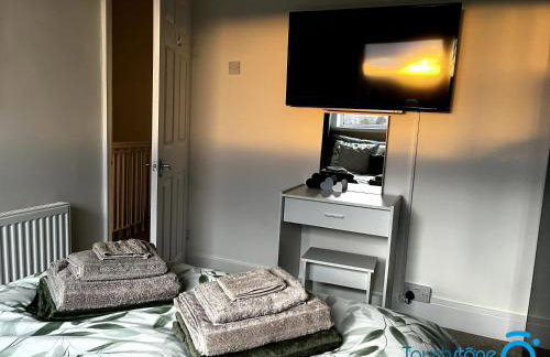 Stylish Cosy Home - M42, Airport, NEC & Train St - Photo 2