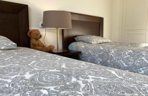 Villa with a big garden and heated pool - Photo 41