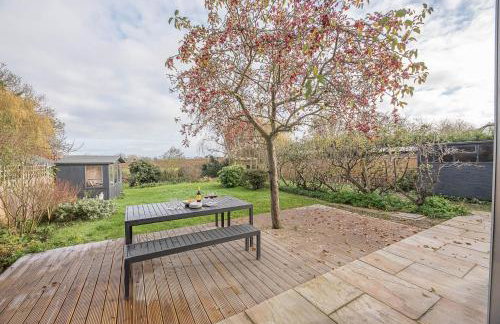 Chapel House, Alderton - Photo 28