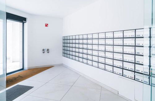 Studio w/ Balcony, Pool & Gym | Antas by Host Wise - Foto 26