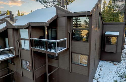 Cozy Mountain Retreat in Truckee Near Northstar - Foto 1