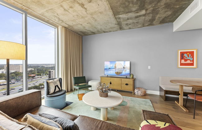 High Rise in the heart of ATX - Foto 13