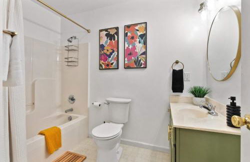 Cozy Retreat w Hot Tub Firepit & Grill near Bryce - Foto 27