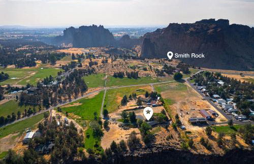 Steps from Smith Rock in Prime Location - Foto 11
