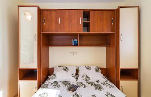 Nice Apartment In Rtina With Wifi - Photo 20