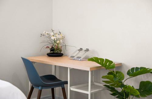 Modern 2 Bedroom King Bed EVCharger Pet-Friendly Balcony - Foto 20