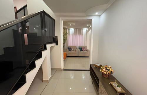 Espaçosa casa próxima ao Centro - Foto 33