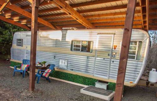 Beach Get Away Fabulous Vintage Trailer - Foto 34