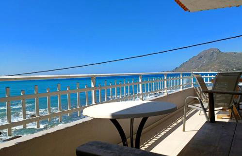 En Plo Studios & Apartments - Photo 73